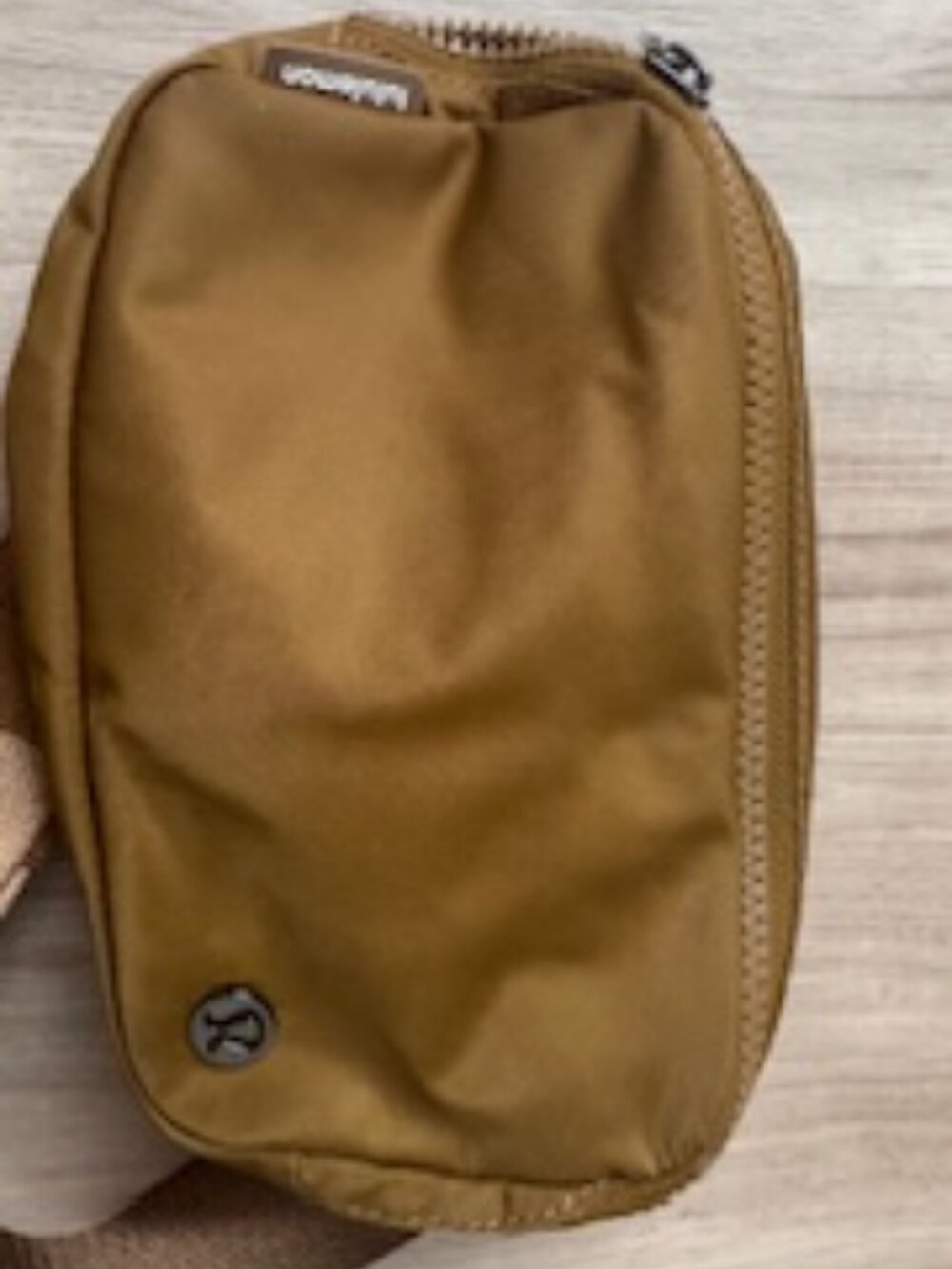 lululemon Everywhere Belt Bag -Gold